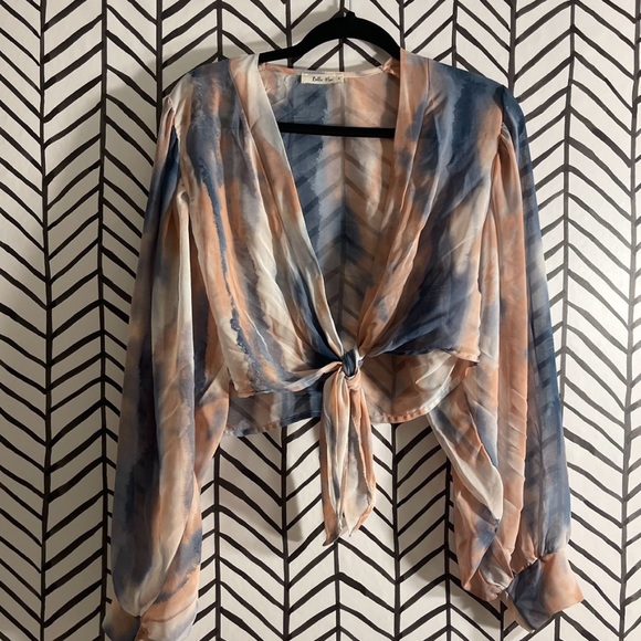 Size Medium Bella Mae Abstract Cover Up. Sheer. - Picture 2 of 3